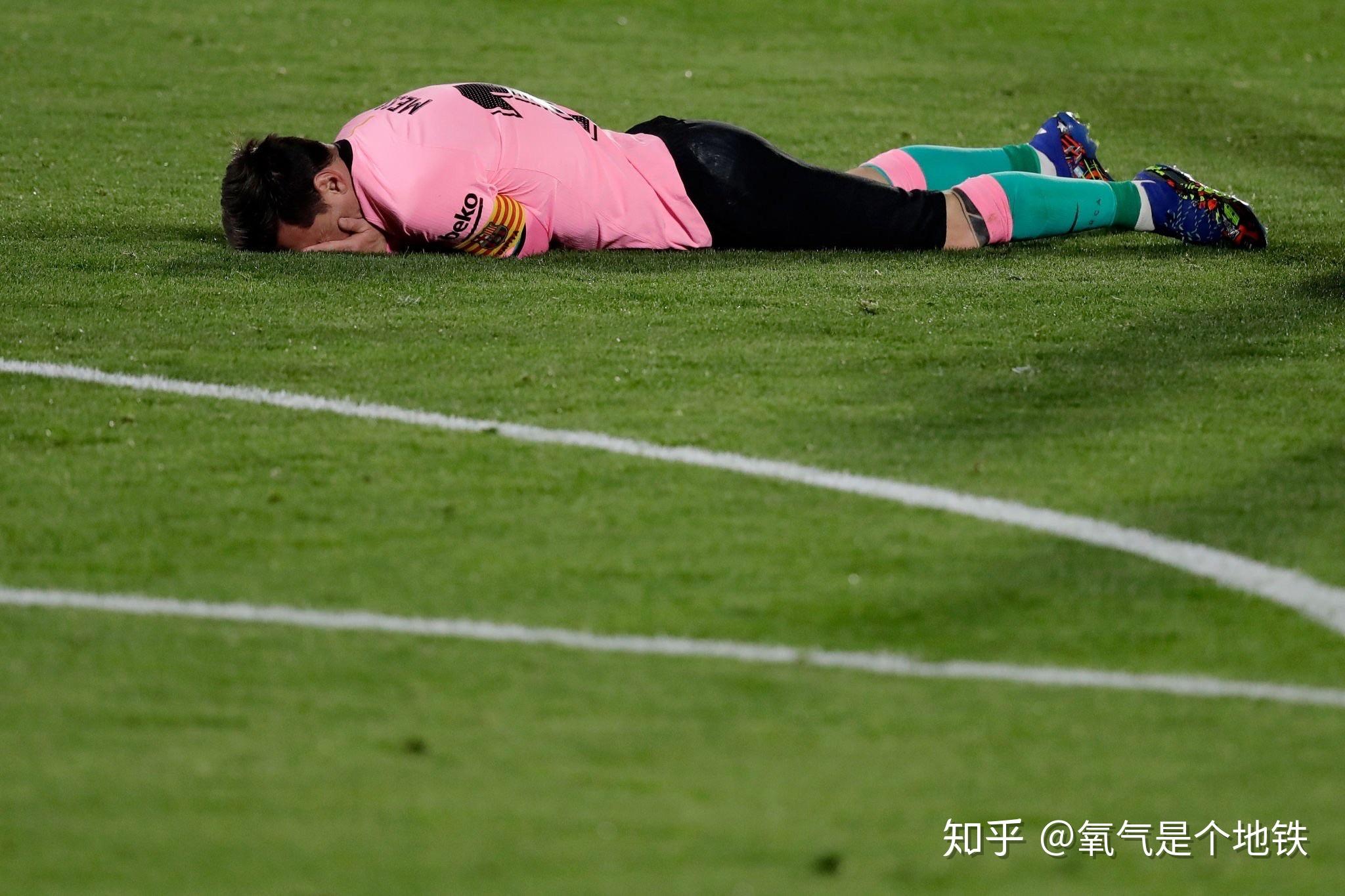 星空体育app冲刺阶段勒沃库森扳平良机集结日瓦伦西亚调整名单以备西甲，Scout爆冷击败拜仁看傻球迷的简单介绍