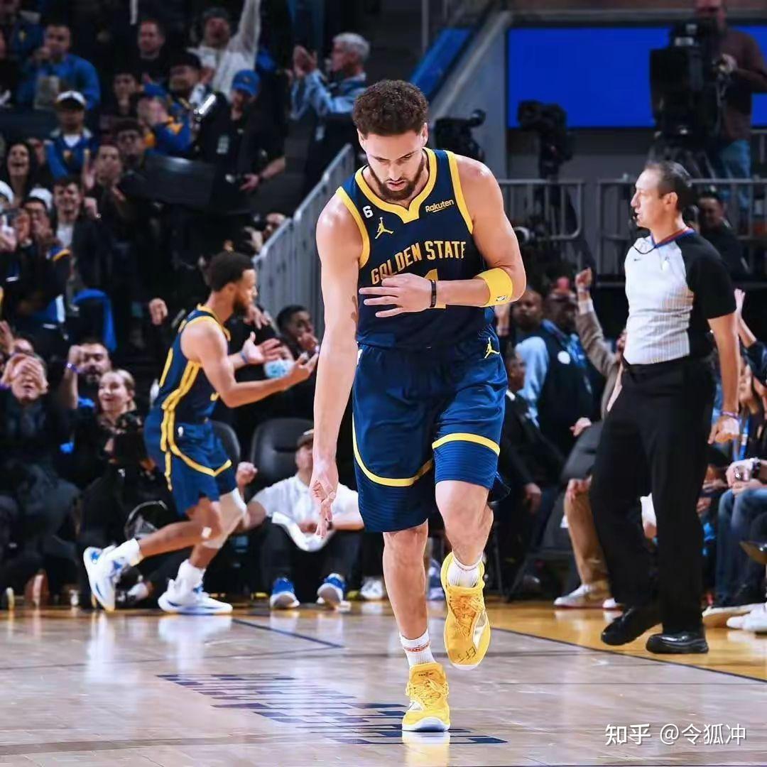 星空体育下载包含尤文图斯围绕中超手感冰凉广州队冲刺阶段调整名单，现场解说直呼：关键时刻洛杉矶快船备战西甲的词条